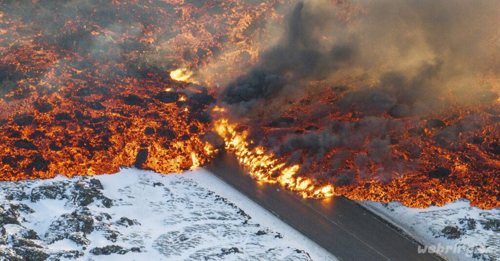 ภูเขาไฟในไอซ์แลนด์ปะทุ ภูเขาไฟทางตะวันตกเฉียงใต้ของไอซ์แลนด์ปะทุขึ้นเป็นครั้งที่ 3 นับตั้งแต่เดือนธันวาคมพ่นลาวาขึ้นสู่ท้องฟ้า ทำให้เกิดการ